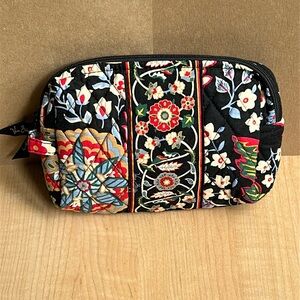 Vera Bradley Versailles Makeup Bag